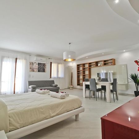 Modern House - 5 Stelle - Posto Auto Privato Διαμέρισμα Μπρίντιζι Εξωτερικό φωτογραφία