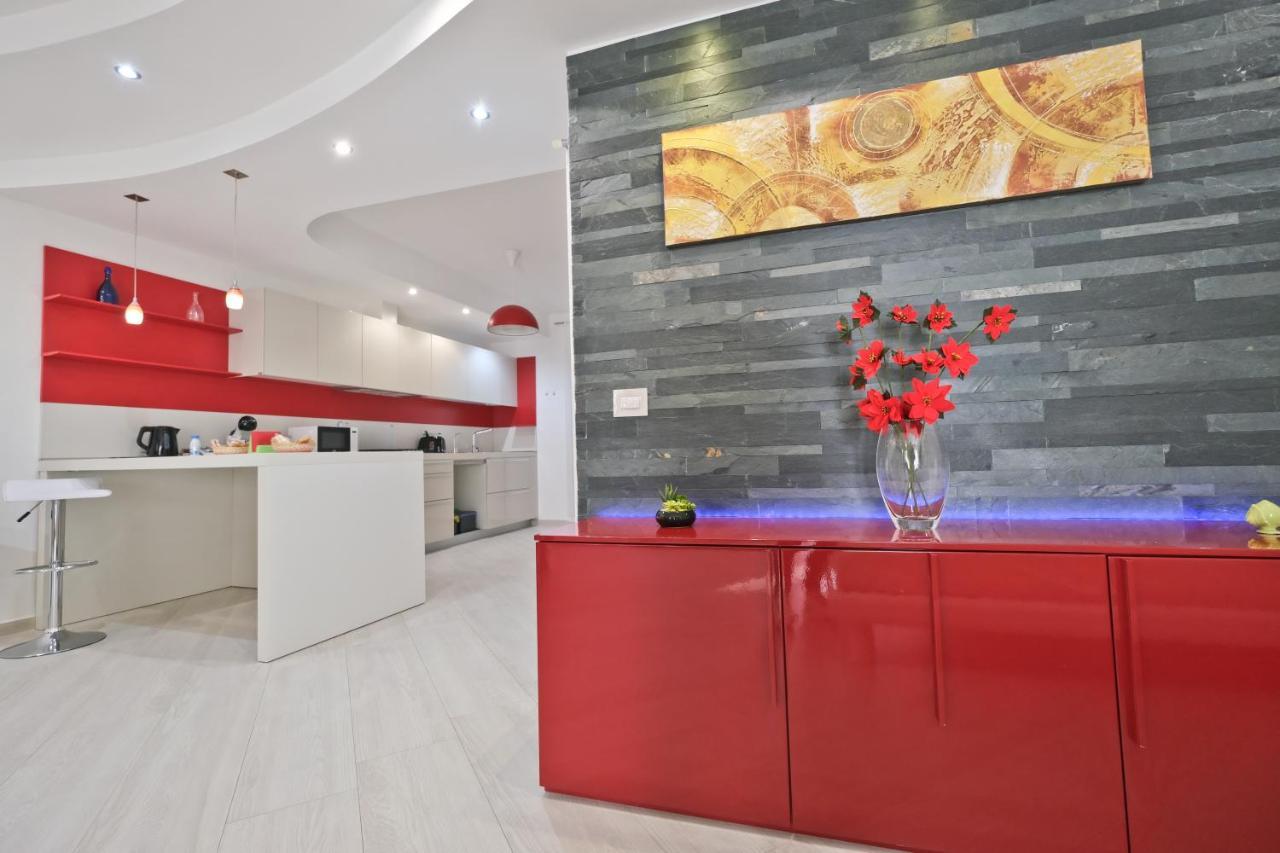 Modern House - 5 Stelle - Posto Auto Privato Διαμέρισμα Μπρίντιζι Εξωτερικό φωτογραφία