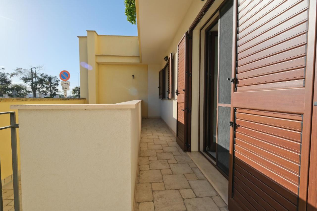 Modern House - 5 Stelle - Posto Auto Privato Διαμέρισμα Μπρίντιζι Εξωτερικό φωτογραφία